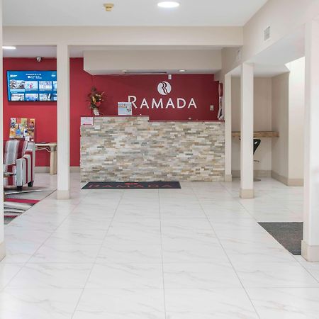 Hotel Ramada Limited 100 Mile House Exteriér fotografie
