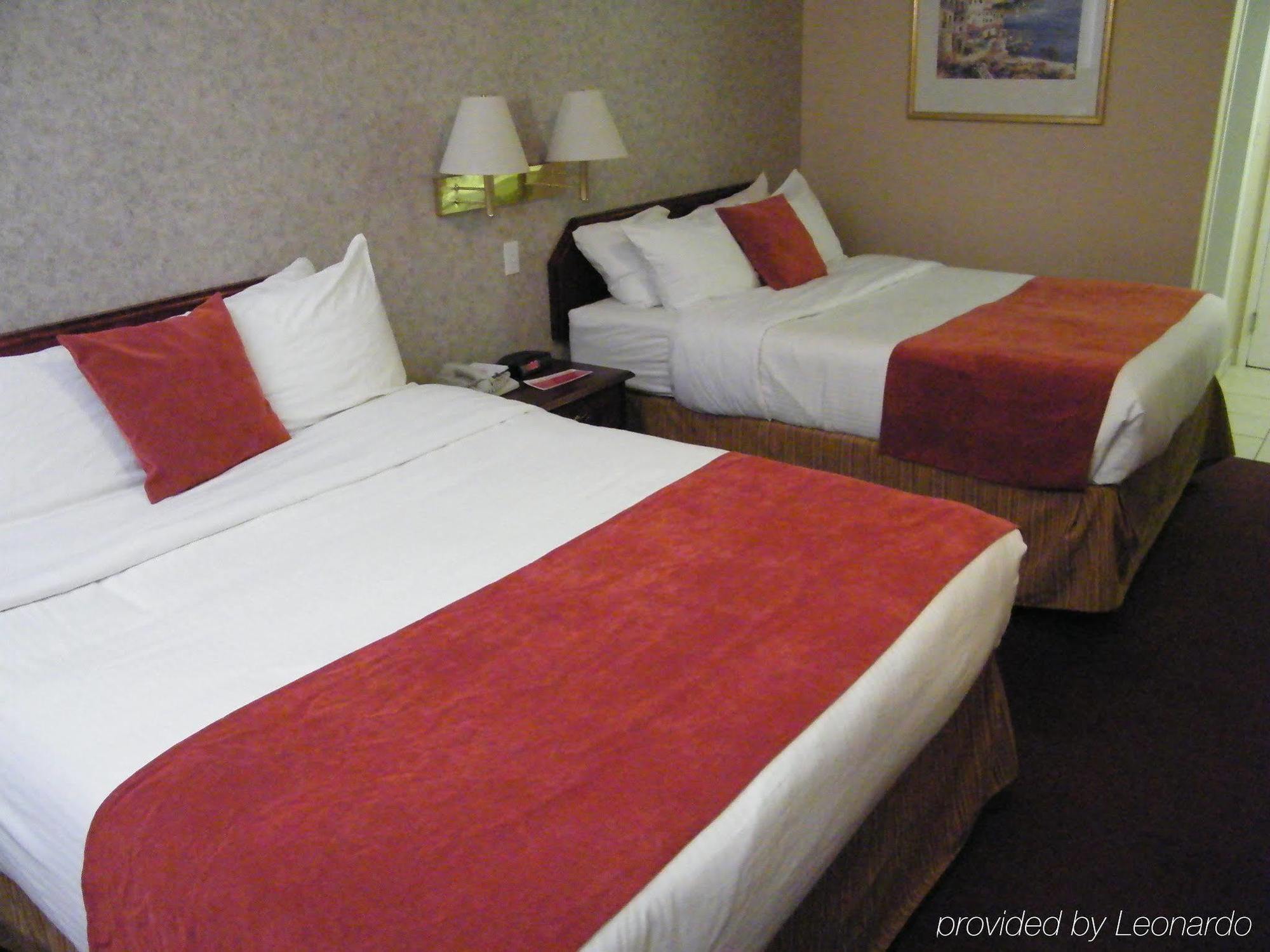 Hotel Ramada Limited 100 Mile House Exteriér fotografie